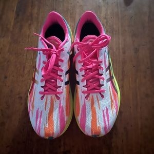 Asics Women’s Novablast running shoes, size 8.5.